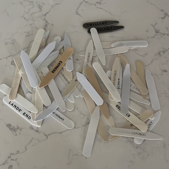 Men’s Collar Stays Large Assortment - Picture 3 of 3